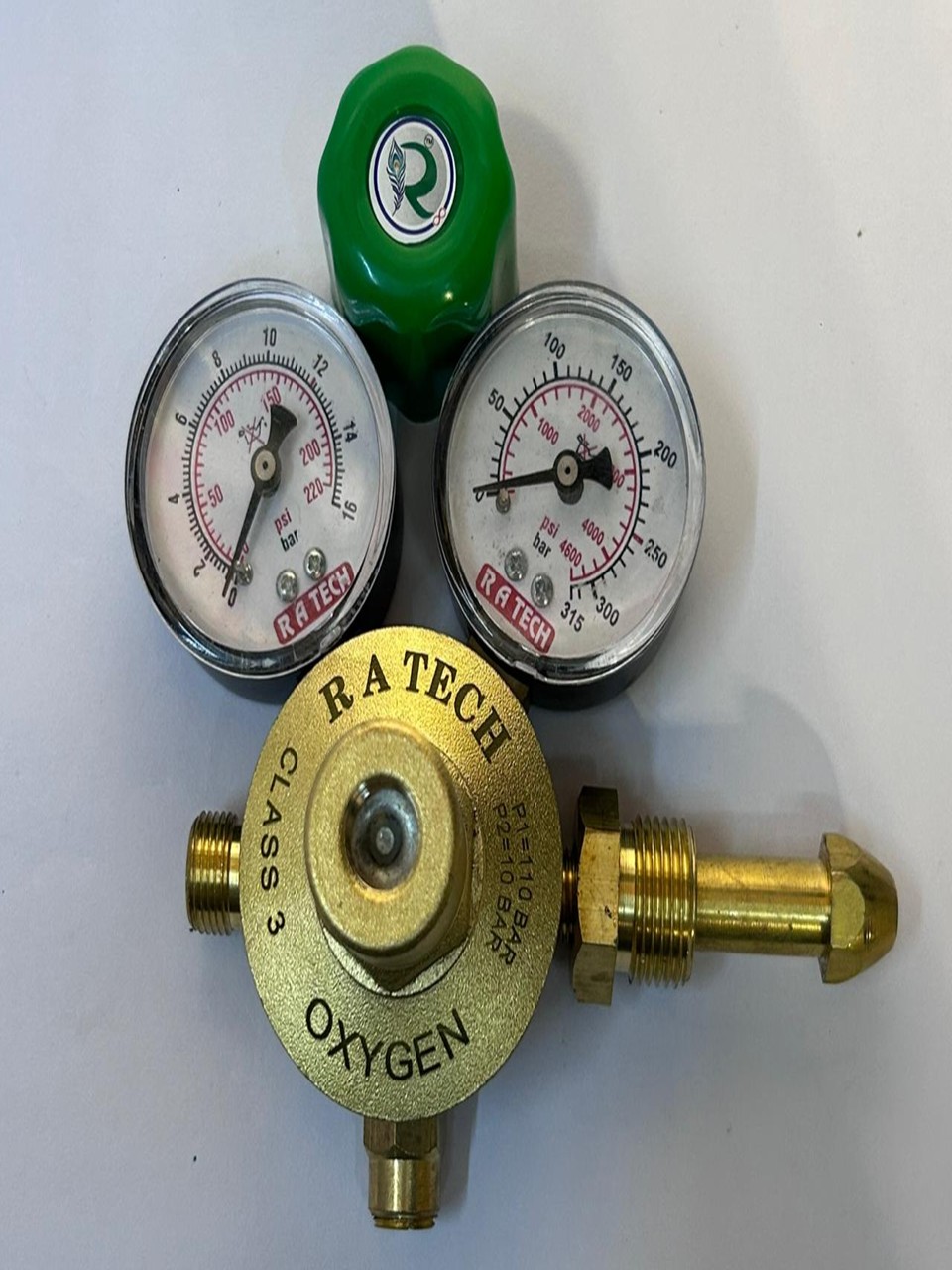 Single Stage Double Gauge Regulators - Oxygen