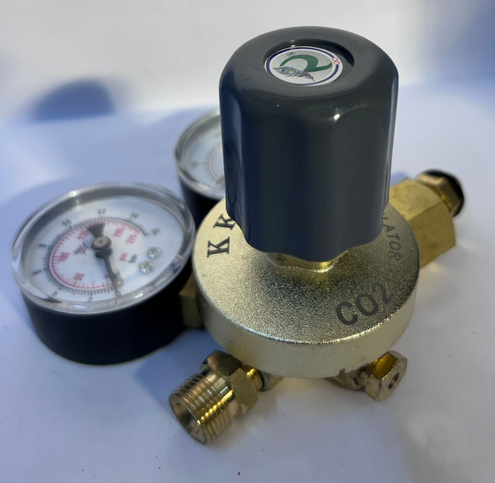 Single Stage Double Gauge Regulators - CO2